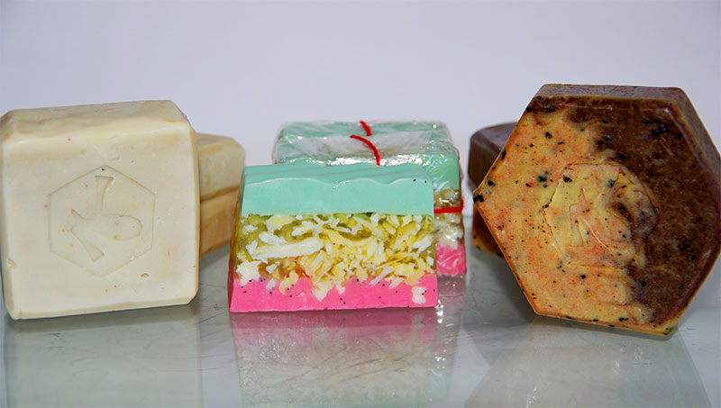 soaps-the-bee gaitera,es